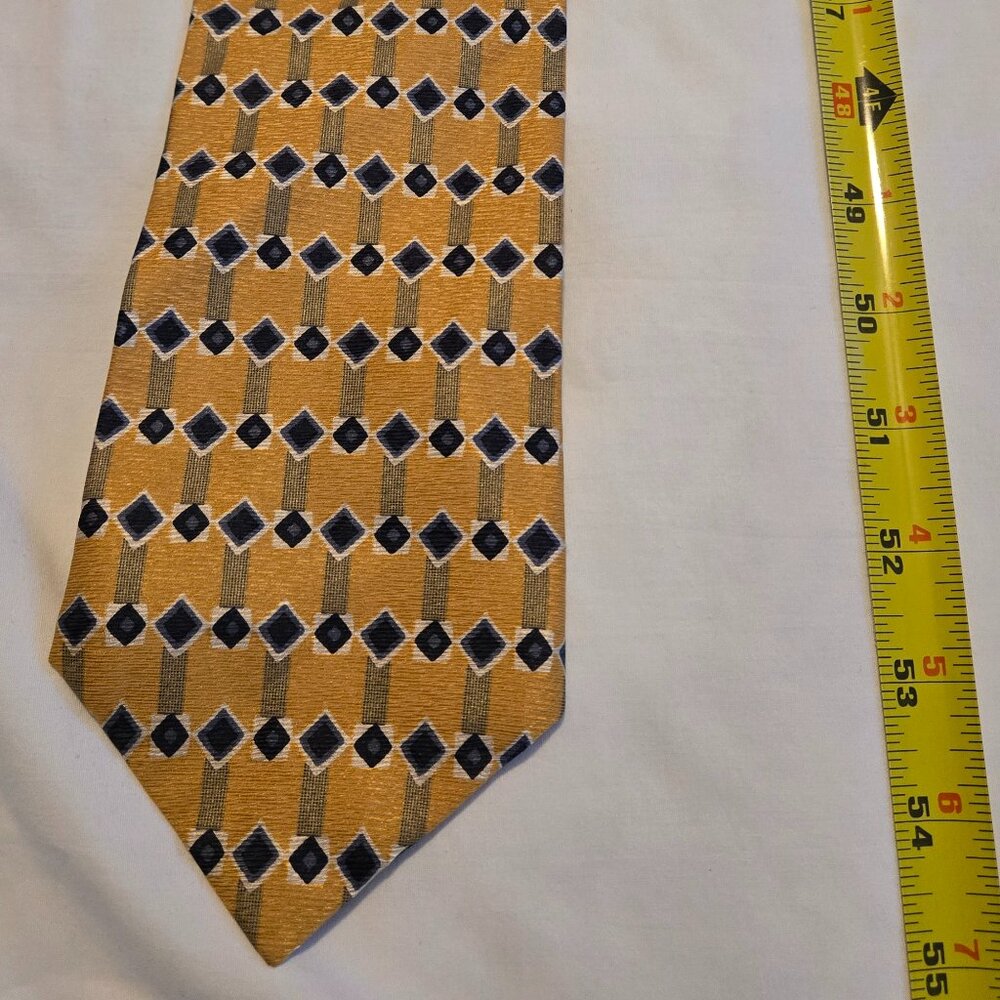 Clairborne Tie